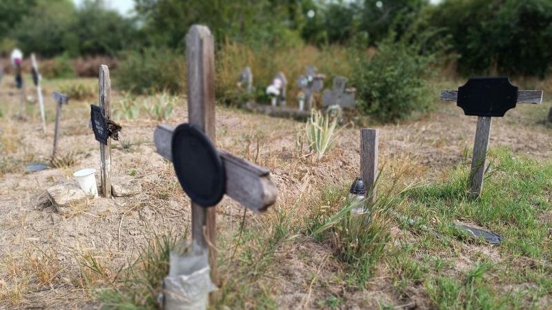 Név nélküli sírok a makói köztemetőben: sürgető megoldásra szoruló kényes helyzet