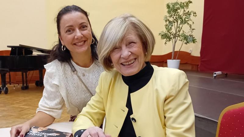 A tévés ikonnak Orosháza adta meg a lehetőséget, hogy megmutassa magát varázslatos hangzásával és elbűvölő mosolyával.