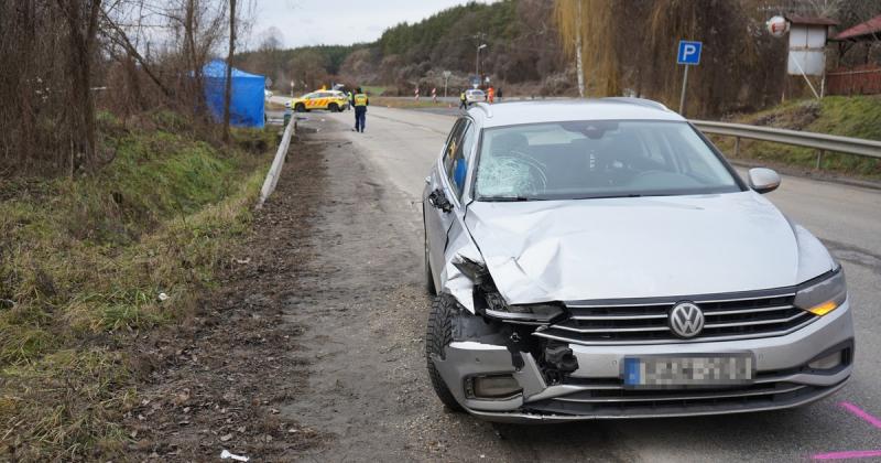 Az anya Bagon vitte óvodába kislányát, amikor hirtelen tragédia sújtotta őket, és egy jármű elütötte őket.