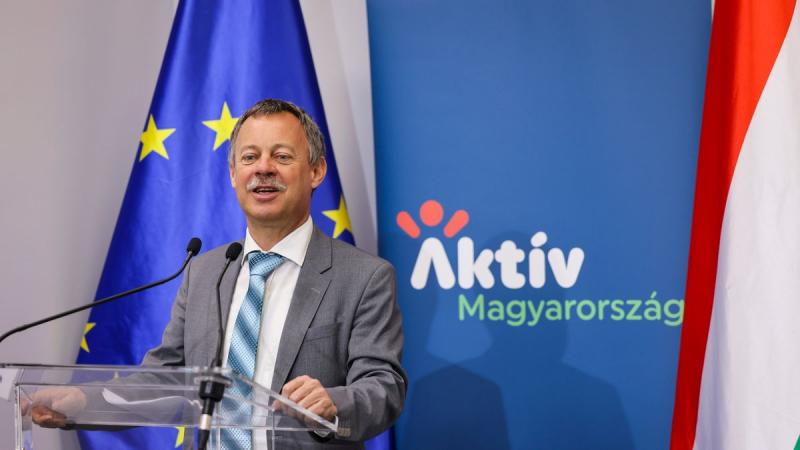 Jó hír érkezett a magyar nyugdíjasok számára: hamarosan új juttatásokban részesülnek!