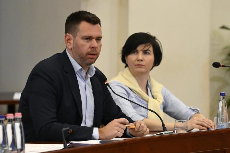 Vitézy Dávid véleménye szerint, amennyiben a helyi önazonosság megőrzéséről szóló jogszabályt elfogadják, Budapest akár 23 különálló városra is felosztható. | szmo.hu