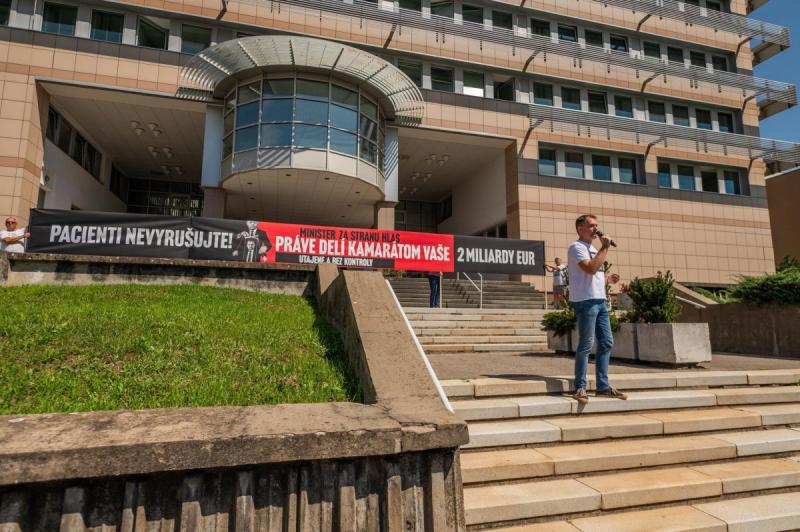 Matovič és csapata azt szorgalmazza, hogy népszavazás révén lehetőség nyíljon a kormányzati ciklus rövidítésére.