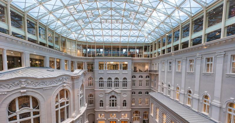 Az MNB-botrány egyik kulcsszereplője különös lépésre szánta el magát: megválik értékes vagyontárgyaitól.