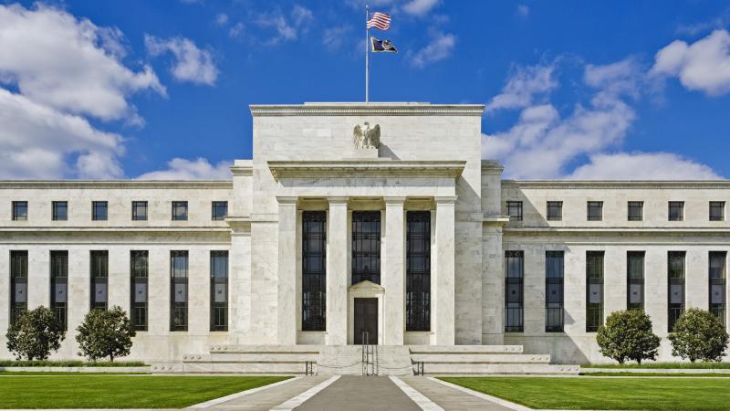 A Fed legfrissebb jelentése szerint a nagyobb amerikai vállalatok hitelkereslete hároméves csúcsra emelkedett.