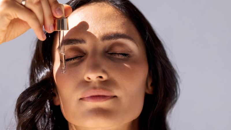 Peptidek: Miért váltak ezek az összetevők a szépségipar igazi sztárjaivá?