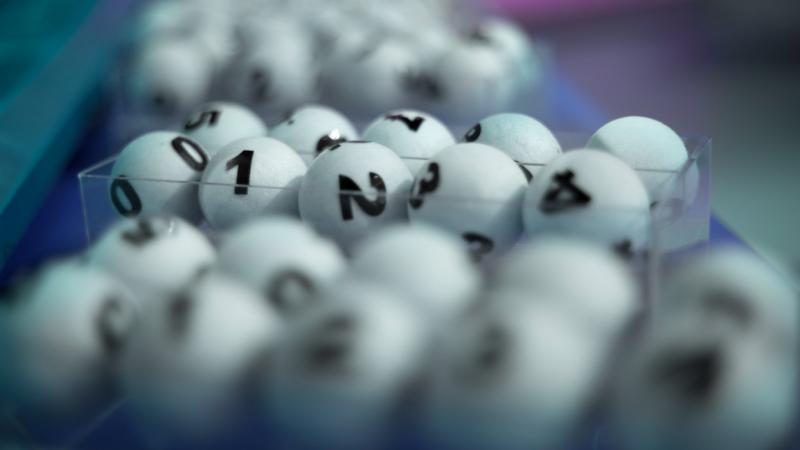 Ismert focihuligán lett a százmilliós lottófőnyeremény szerencsés nyertese: “Nem érdemeltem meg, de az élet néha igazságtalan!” - Pénzcentrum